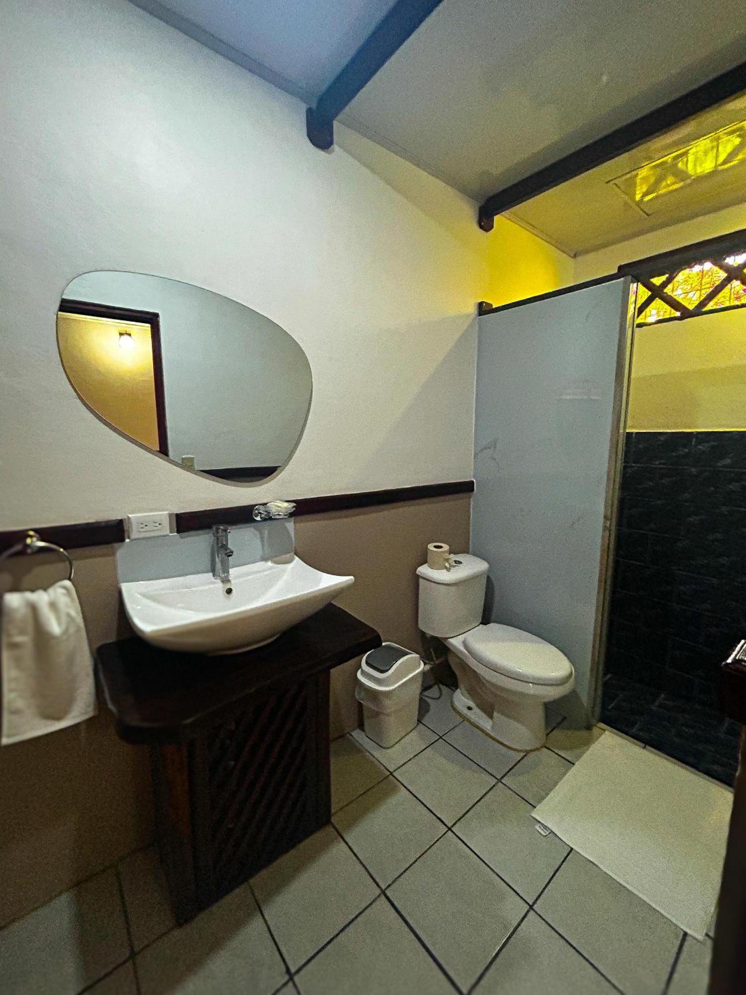 Cabinas Ole Caribe Puerto Viejo de Talamanca Exterior foto
